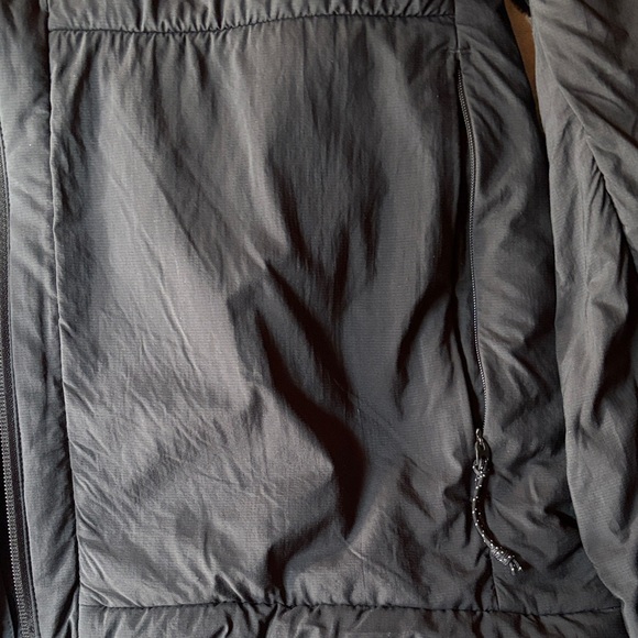 Mountain Hardwear Black Ski Jacket - Picture 3 of 6